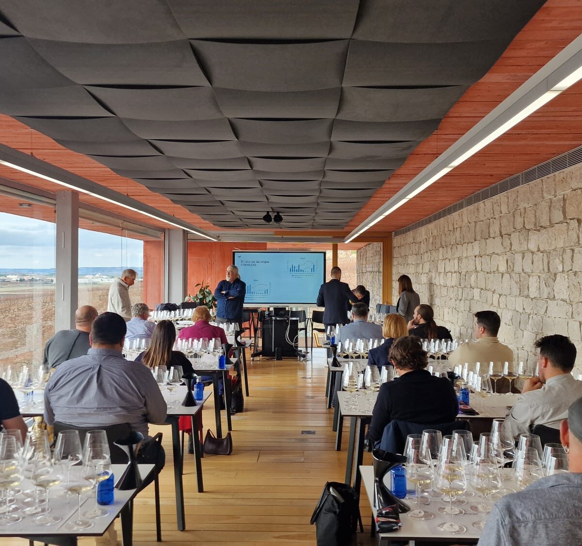 WhatsApp Image 2025-12-18 at 15.27.54 (1) WhatsApp Image 2025-12-18 at 15.27.54 (1)